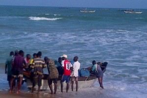 Togo-Bénin : Emportez son téléphone en condom sous les eaux