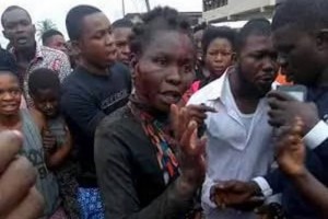 Nigeria: Une prétendue folle kidnappeuse d'enfants arrêtée à  Lagos