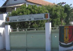 Sénégal: Troisième retour de parquet, Boy Djinné toujours à  la police,  les prisons sénégalaises ne  «veulent» pas du célèbre fugitif