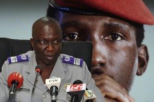 Burkina Faso: 13 personnes inculpées, dont 2 recherchées, dans l'affaire Thomas Sankara