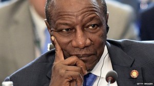 Guinée: Énervé par une question sur Ebola, Alpha Condé écourte une interview