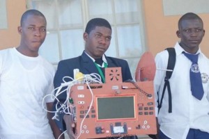 Namibie: Un téléphone local sans SIM conçu par un élève