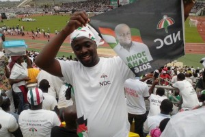 Ghana: Campagne présidentielle, Mahama lance une offensive contre Akufo Addo