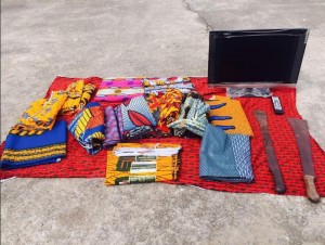 Côte d'Ivoire: Abobo, 2 bandits interpellés avec leurs armes et butins
