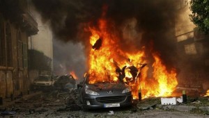 Somalie: Attaque suicide  des shebabs contre un hôtel à  Mogadiscio,  au moins 5 morts  et 30 blessés