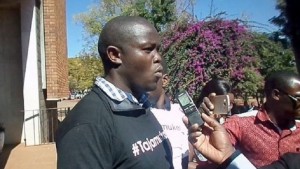 Zimbabwe: Un leader du mouvement anti-Mugabe maintenu en prison