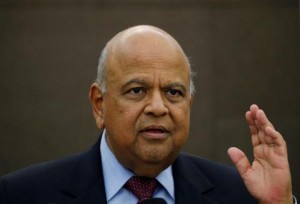 Afrique du Sud: Le  ministre soupçonné d'espionnage d'hommes politiques finit par coopérer avec la police