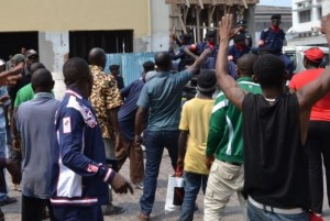 RDC : Début du dialogue national perturbé par les affrontements entre opposants et forces de sécurité