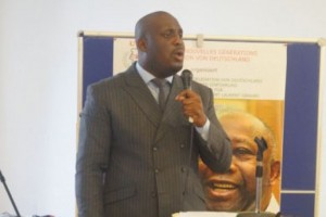 Côte d'Ivoire: Stéphane Kipré, «Si on recompte les voix au Gabon, alors la communauté internationale doit libérer Gbagbo»