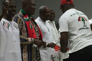 Ghana: Course à  la présidence, 5 premiers dossiers de candidatures retirés