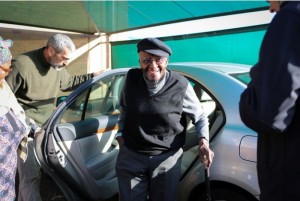 Afrique du Sud: Desmond Tutu regagne son domicile après une deuxième hospitalisation