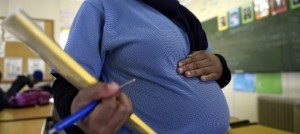Guinée Equatoriale : les adolescentes enceintes interdites d'école