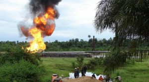 Nigeria: Des rebelles armés  font exploser un oléoduc de la compagnie nationale