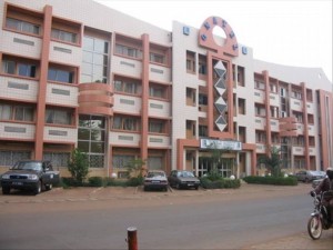 Burkina Faso: Le principal opérateur de téléphonie contraint au paiement de 5 milliards FCFA pour «manquements graves»