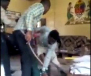 Tanzanie: La vidéo d'un étudiant tabassé par des enseignants provoque  l'indignation