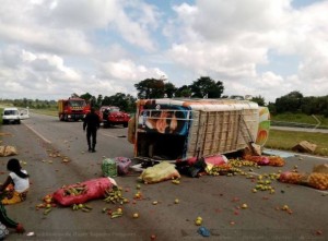 Côte d'Ivoire: Un minicar se renverse sur l'autoroute du nord, plus d'une vingtaine  de blessés