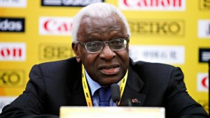 Sénégal: Affaire Lamine Diack, l'ex-conseiller de l'ancien patron de l'Iaaf placé en détention provisoire en France
