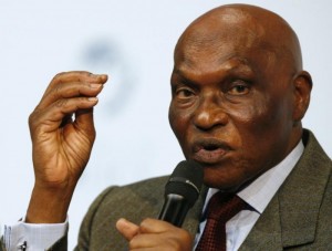 Sénégal: L'ancien Président Wade refait surface, critique sévèrement le programme de Sall et annonce une conférence sur l'état de la démocratie au pays