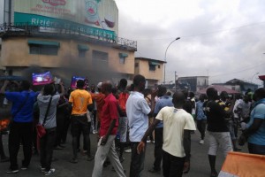 Côte d'Ivoire: Marche contre la nouvelle constitution, KKB absent, Aka Ahizi évite de se faire arrêter