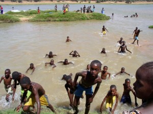 Côte d'Ivoire: Il meurt en essayant de sauver ses deux sœurs d'une noyade