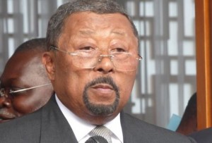 Gabon: Jean Ping s'en va retrouver ses «amis» français à  Paris