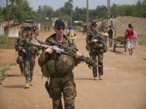 Centrafrique: Au moins 4 morts dans de nouveaux affrontements au PK5, Fin de la mission Sangaris