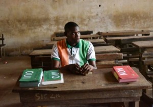 Côte d'Ivoire: Face aux accusations de fraude, Bruno Koné, «si on voulait tricher pourquoi, on aurait laissé ces circonscriptions à  20% de taux de participation»