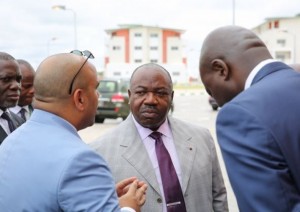 Gabon: Inondations, en visite sur le site des logements «Les Bougainvilliers», Ali Bongo rassure les sinistrés de Libreville