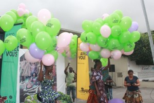 Côte d'Ivoire: Célébration des 170 ans du pagne, là¢cher de ballons à  Cocody