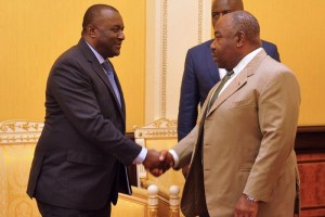 Gabon: Le gouverneur de la Beac échange sur les sujets de crise avec Ali Bongo