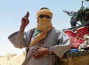 Mali: Attaque de Banamba, l'un des deux otages retrouvé, Ansar Dine revendique
