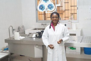 Côte d'Ivoire: Le Professeur Yapo Hélène fait des révélations sur les 789 corps de la crise post-électorale qu'elle a examinés, la Défense jubile