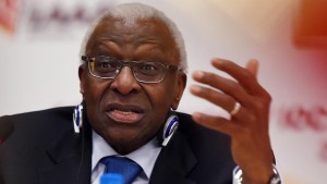 Sénégal: Affaire du dopage à  l'Iaaf, Lamine Diack devant le juge lundi, ses amis se cotissent pour payer la caution