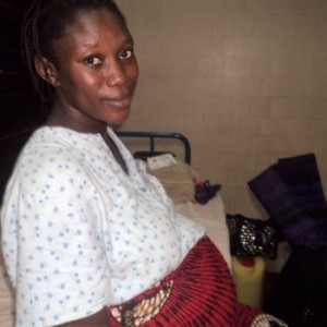 Guinée: Une femme enceinte de quintuplés évacuée vers le Maroc