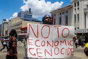 Zimbabwe: Répression d'une manifestation contre les «billets d'obligation» à  Harare