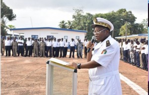 Côte d'Ivoire: Marine, le contre-amiral à  ses hommes, «Ne mourrez pas pour des  politiciens à  cours de stratégies»