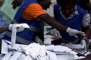 Ghana: Présidentielle, le NPP revendique la victoire pour Akufo Addo, le Conseil de paix condamne