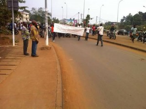 Cameroun: Revendications anglophones, Kumba prend le relais de Bamenda, Biya reçoit son ministre de la Défense