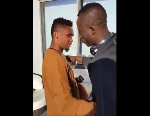 Côte d'Ivoire: Cheick Cissé  présente sa médaille d'or olympique à  Samuel Eto'o en Turquie