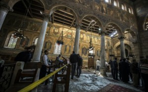 Egypte:  Une bombe explose dans une église copte et fait au moins 25  morts