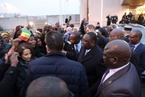 Sénégal: En visite d'Etat en France, l'opposition taxe Macky Sall de «Yahya Jammeh numéro 1» et révèle qu'il coûte 40 millions par jour au sénégalais