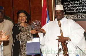 Gambie: Yahya Jammeh là¢ché par son ministre des Affaires étrangères, d'autres officiels s'apprêteraient à  suivre