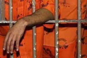 Afrique du Sud: Trois morts et 26 blessés  dans une mutinerie en prison