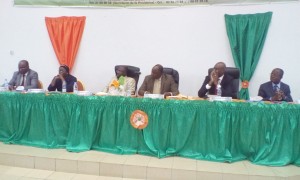 Côte d'Ivoire:  Bouaké, la loi du 20 novembre 1974  relative à  la condition des chercheurs scientifiques passée au scanner