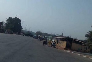 Côte d'Ivoire: Korhogo et Daloa, les militaires ordonnent aux commerces de fermer