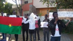 Maroc: Des étudiants burkinabè manifestent pour le paiement de leurs bourses
