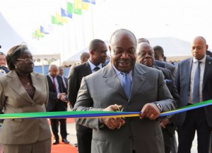 Gabon: Ali Bongo remanie son gouvernement pour la troisième fois et inaugure deux stades à  5 jours du top départ de la CAN 2017