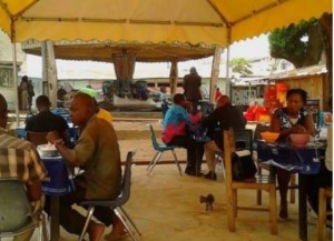 Cameroun: Les lieux de restauration rapide constituent des pôles d'attraction pour les pauses de midi