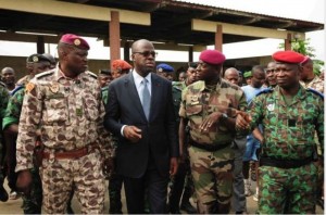 Côte d'Ivoire: Après une visite au camp d'Akouedo, Donwahi promet l'amélioration des conditions de vie des soldats au plus vite