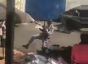 Côte d'Ivoire: Les gendarmes prennent le port d'Abidjan en otage et tirent en l'air pour leurs primes